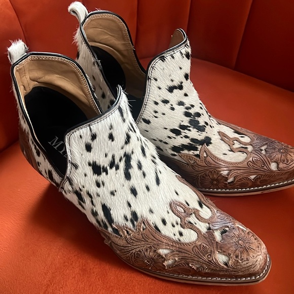 Women’s western booties - Picture 1 of 11